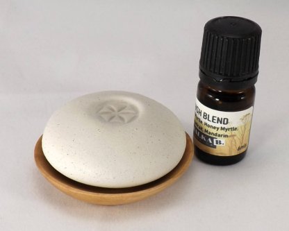 seed-pebble essential oil -