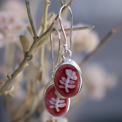Red cameo oval earrings
